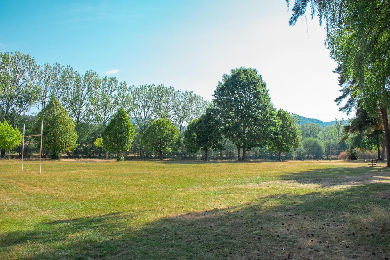 Village De Gites De La Foret De Ganigal Le Malzieu-Ville Dış mekan fotoğraf
